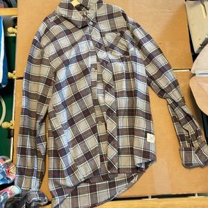 Kids button down long sleeve shirt, sleeves wrinkled, great condition, size L